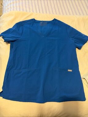 Figs royal blue casma scrub top xl